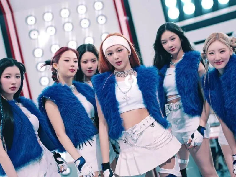 thanh vien cua babymonster ho so 7 co gai tai nang nha yg