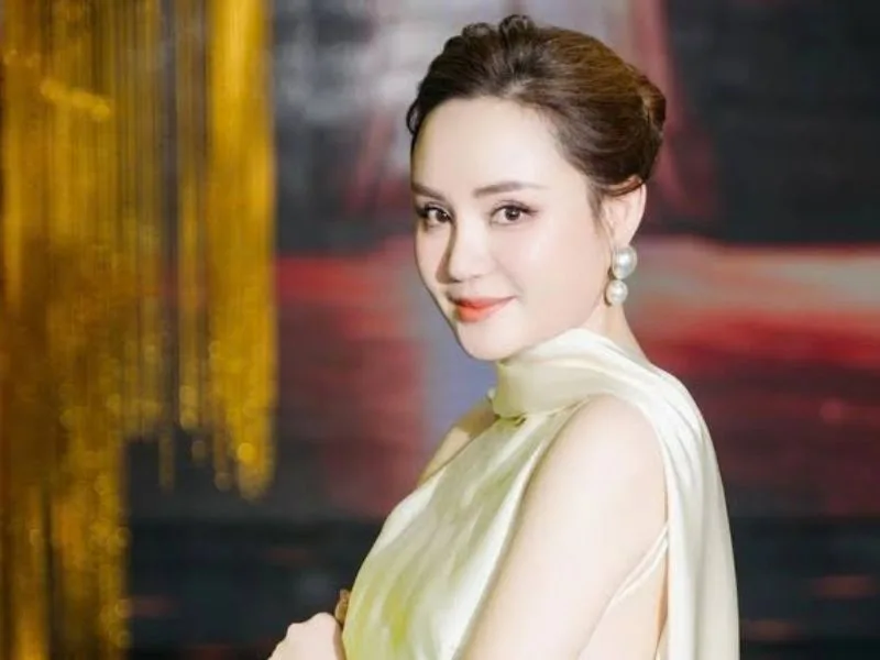 tieu su ca si vy oanh su nghiep am nhac doi tu va cuoc song hien tai
